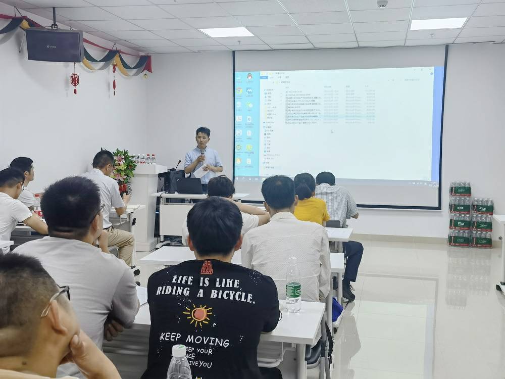 三亚正义供应链管理有限公司药业技术交流会 (3) - 副本.jpg